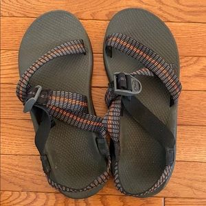 NWOT Men’s Chaco saddle size 11 (never wore)